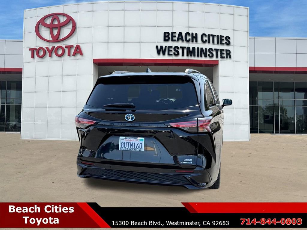 Certified 2021 Toyota Sienna XSE w/ XSE Plus Package FWD image 11