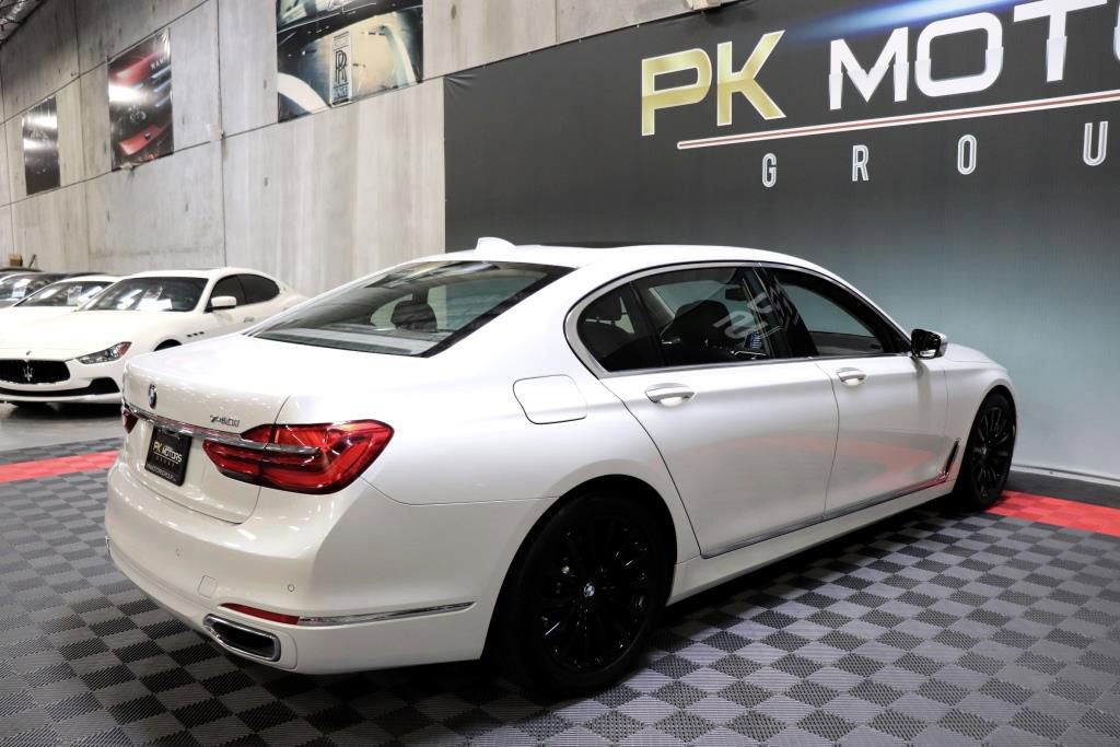 Used 2016 BMW 740i RWD image 9