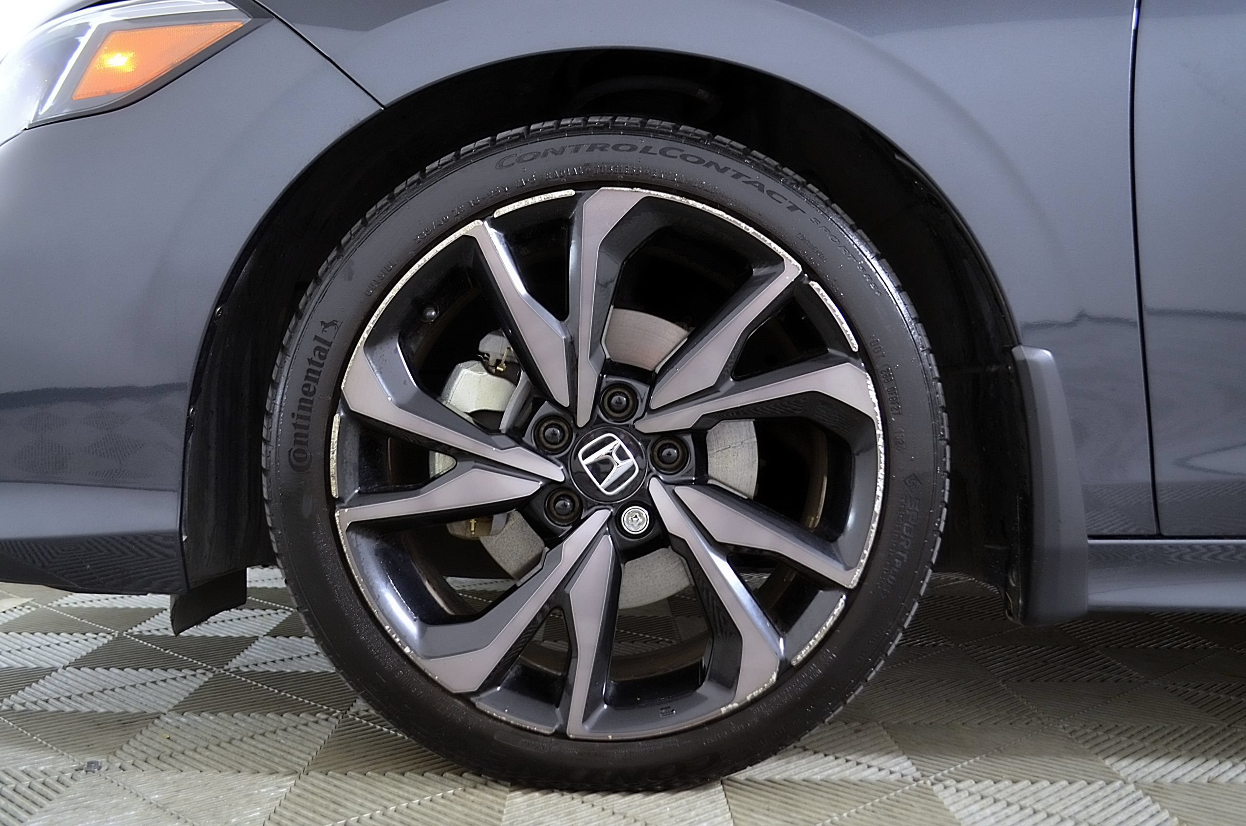 Used 2025 Honda Civic Sport image 11