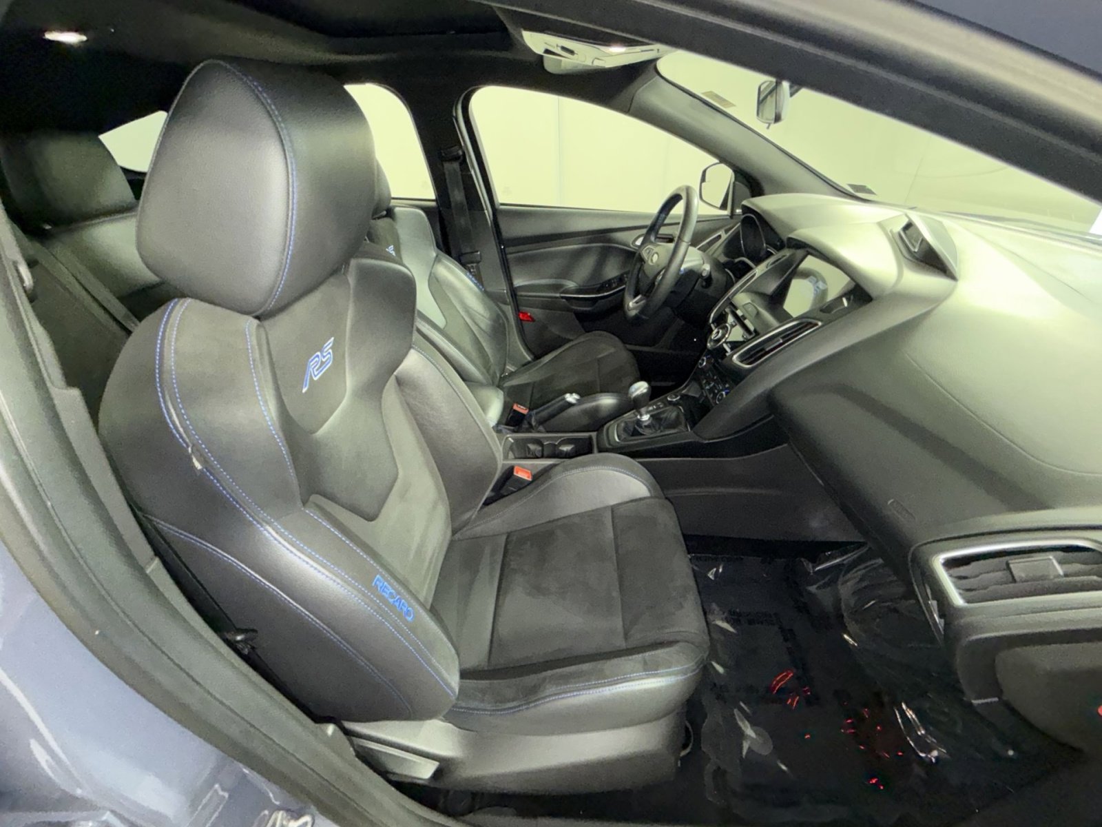 Used 2016 Ford Focus RS image 27