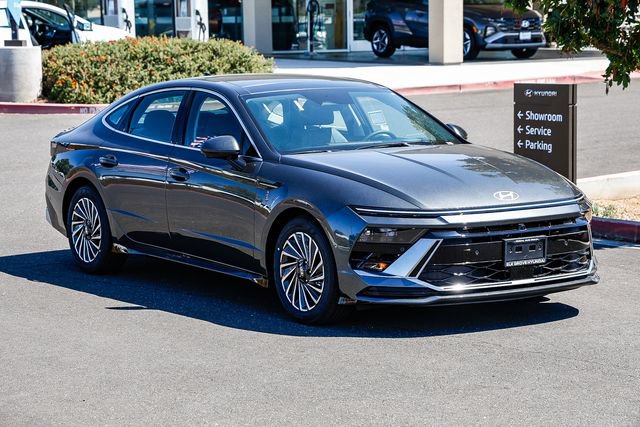 New 2026 Hyundai Sonata Limited FWD image 6