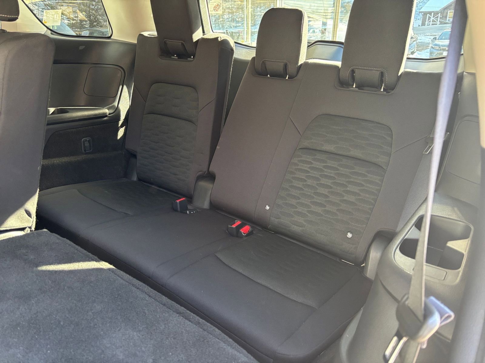 Used 2025 Nissan Pathfinder SV image 30