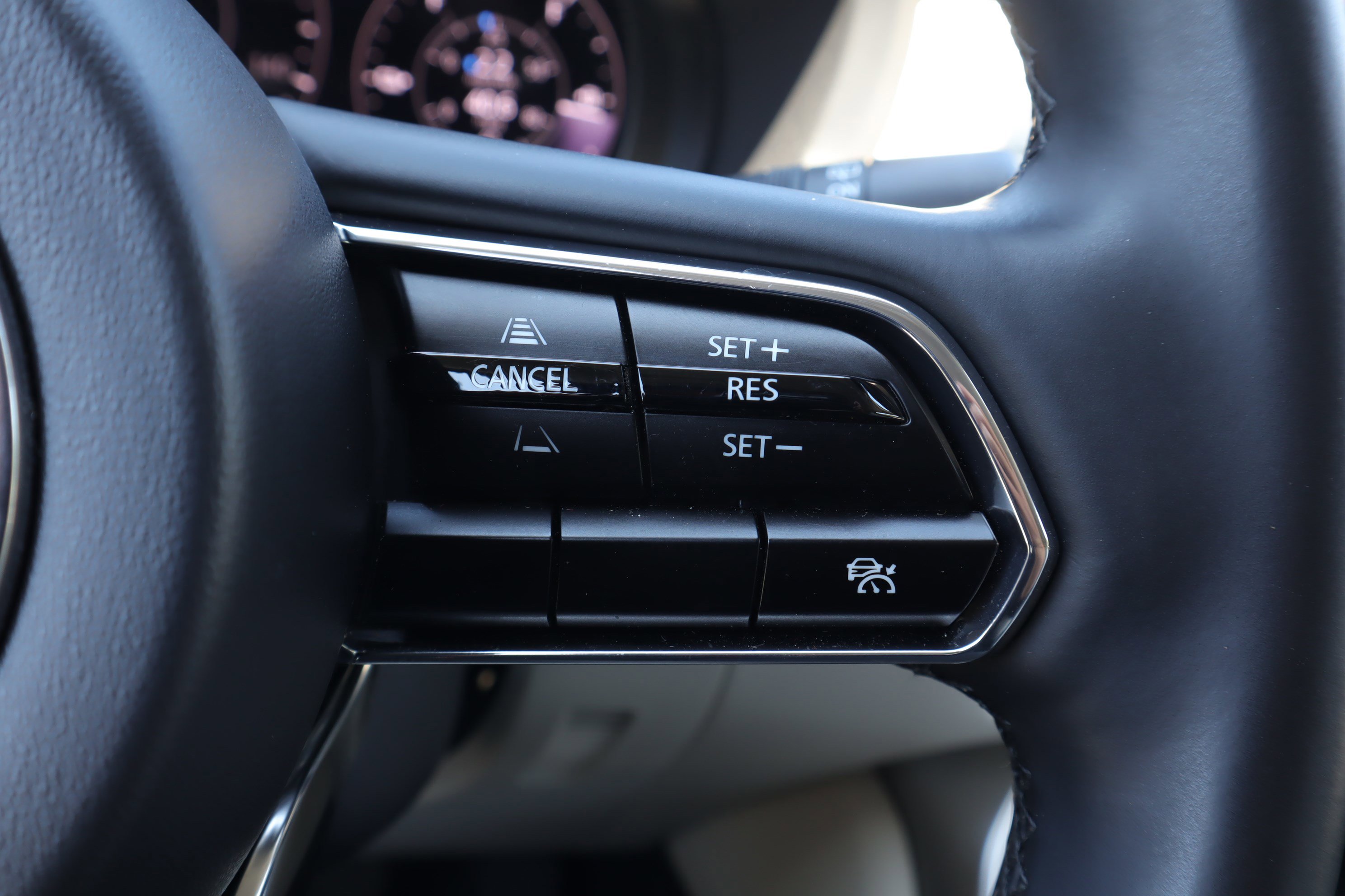 Certified 2024 MAZDA CX-90 Plug-In Hybrid w/ Premium Plus AWD/4WD image 19