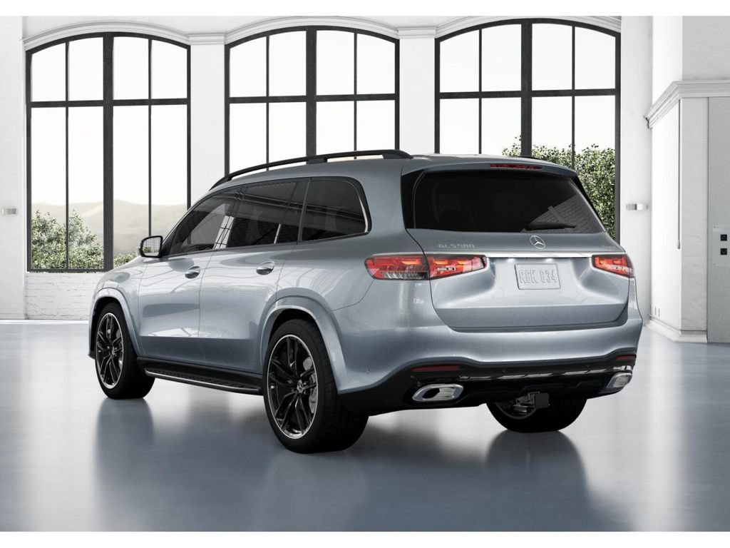 Used 2025 Mercedes-Benz GLS 580 4MATIC image 28