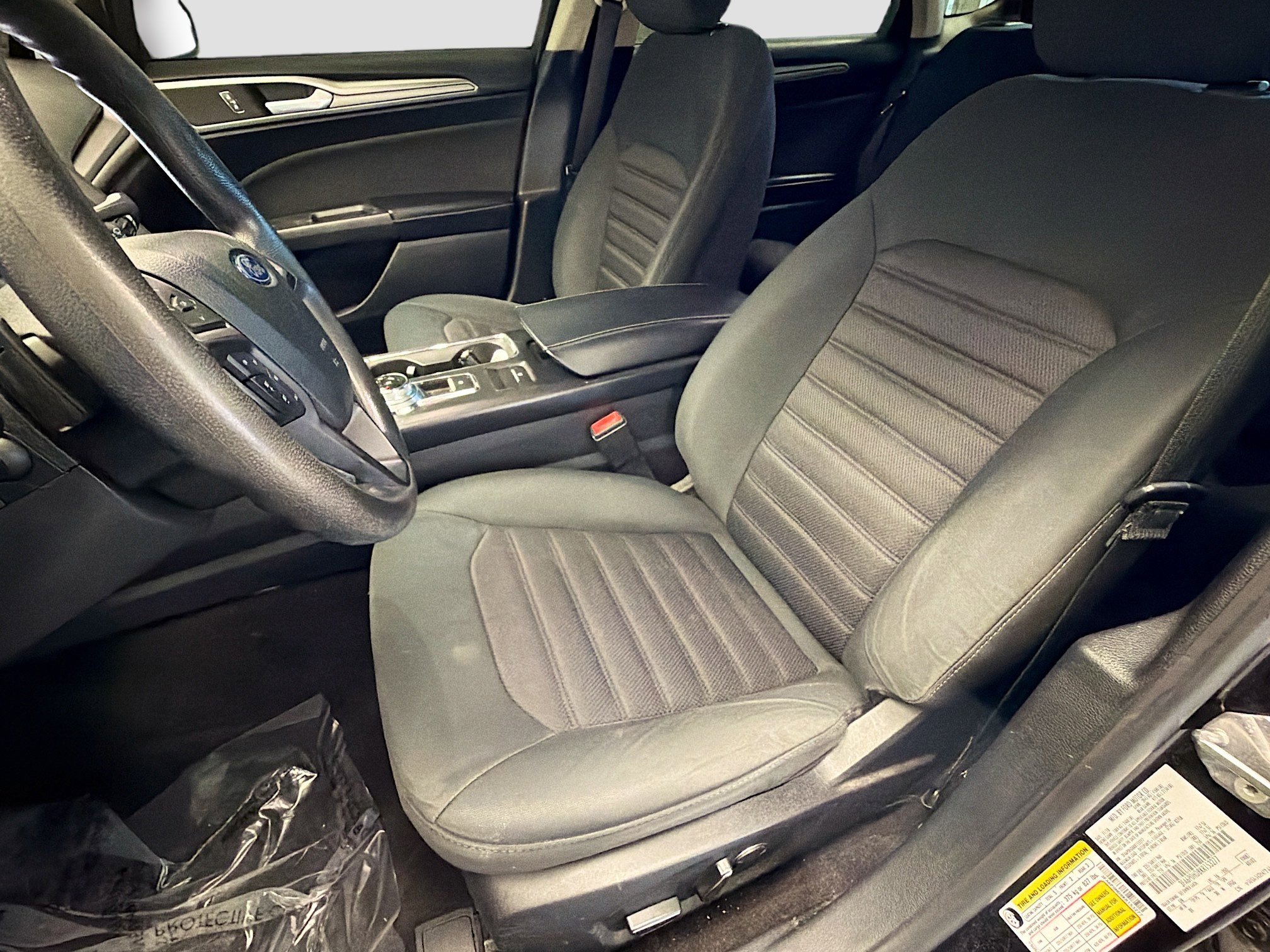Used 2019 Ford Fusion SE image 10