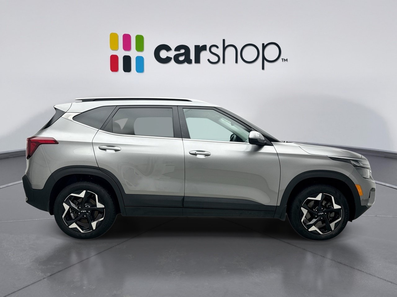Used 2024 Kia Seltos EX AWD/4WD image 6