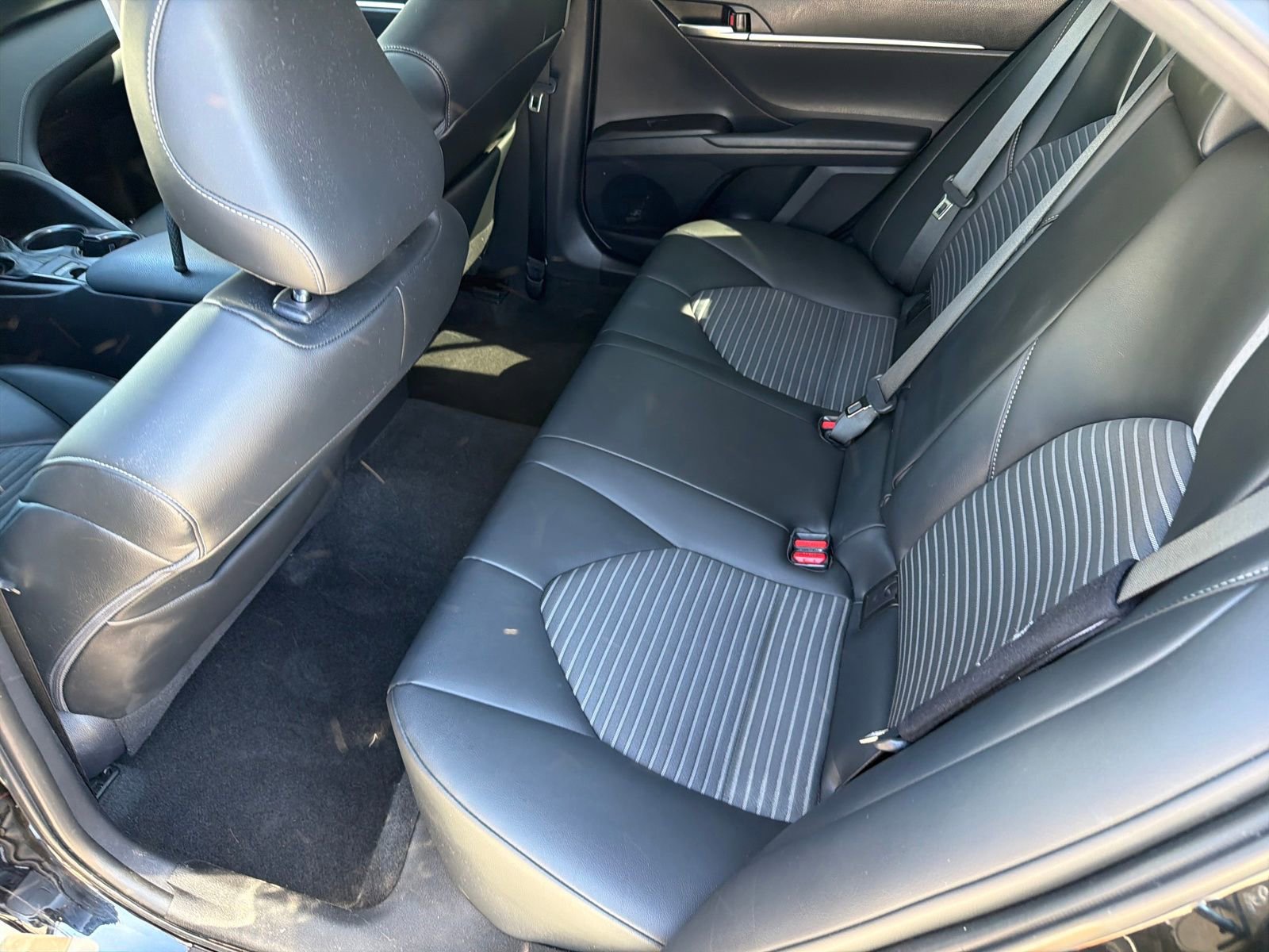 Used 2021 Toyota Camry SE w/ Convenience Package image 21