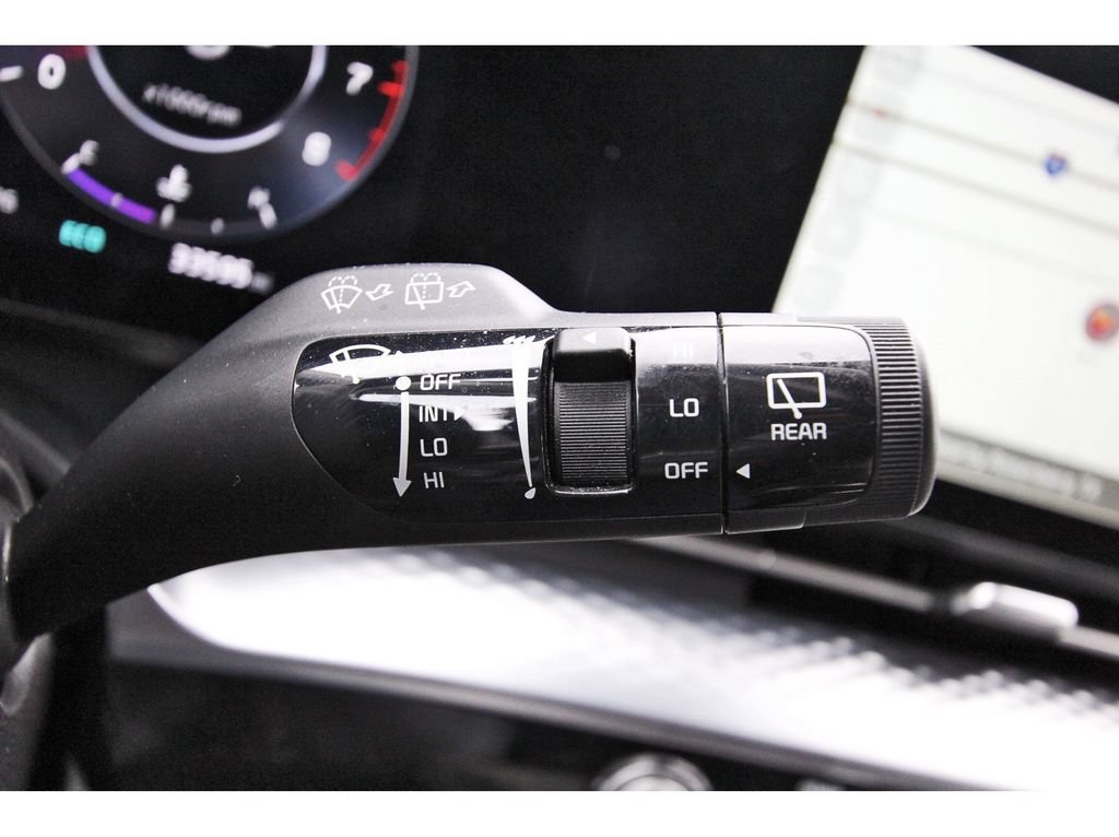 Used 2024 Kia Carnival SX Prestige FWD image 18