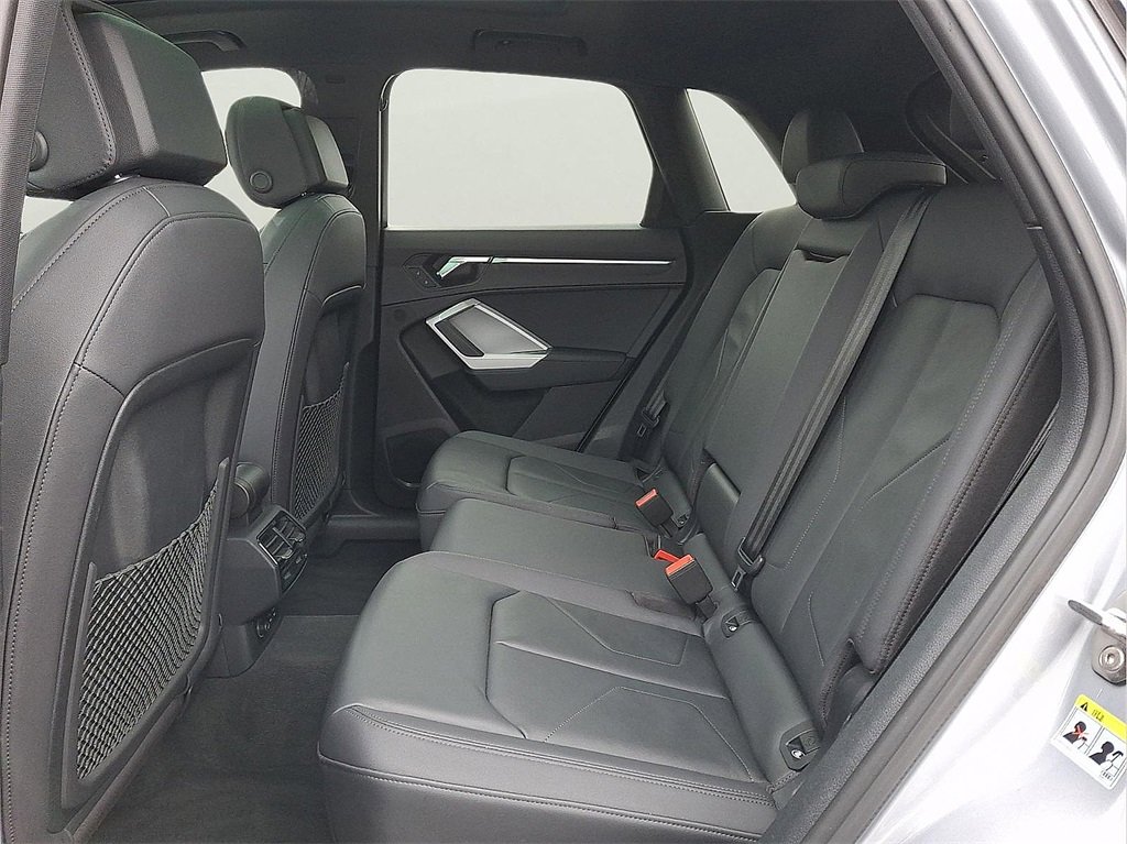 Used 2022 Audi Q3 2.0T Premium Plus w/ Premium Plus Package image 27