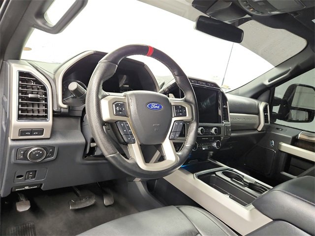 Used 2022 Ford F250 Lariat image 16
