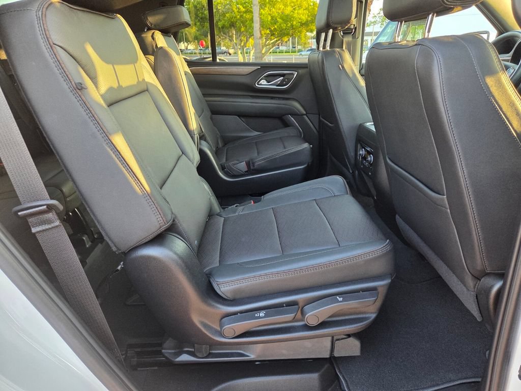 Used 2023 Chevrolet Tahoe High Country AWD/4WD image 16