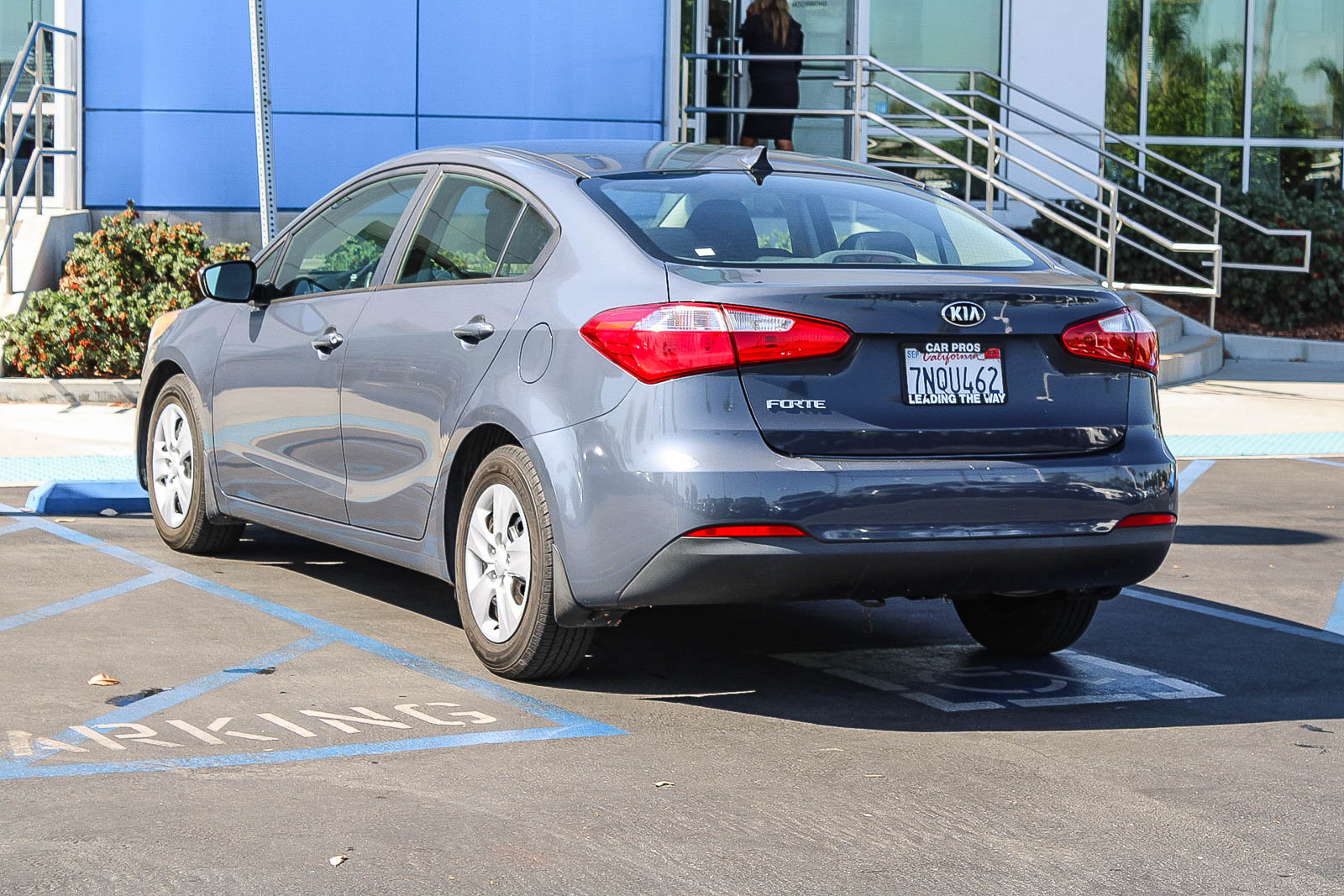 Used 2016 Kia Forte LX FWD image 9