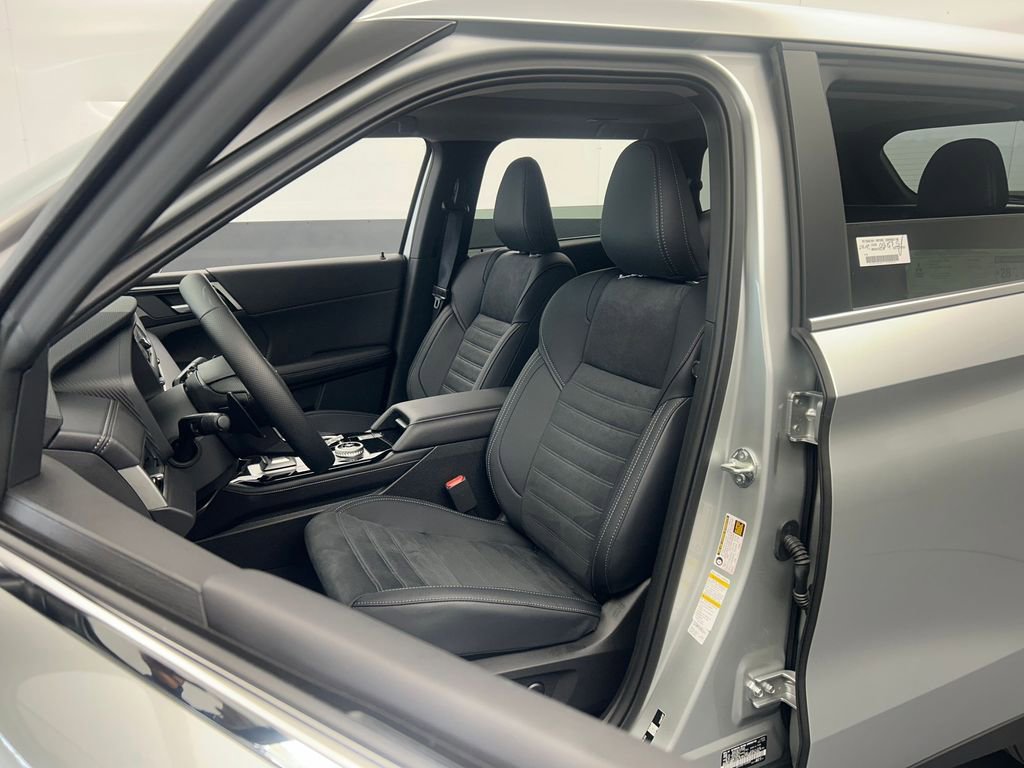 New 2026 Mitsubishi Outlander SE FWD image 10