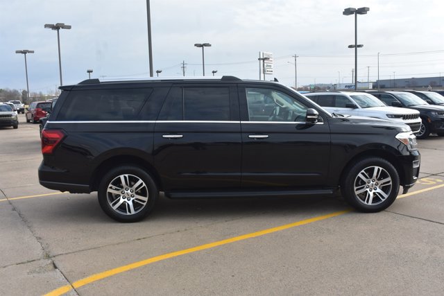 Used 2024 Ford Expedition Max Limited image 4