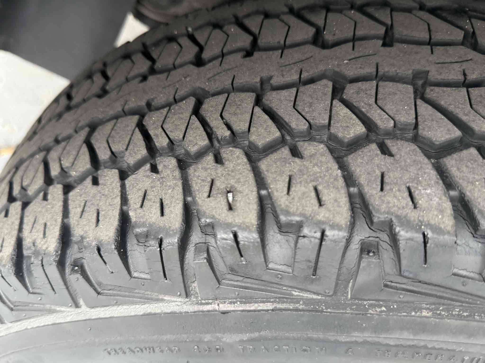 Used 2018 Jeep Cherokee Trailhawk image 37