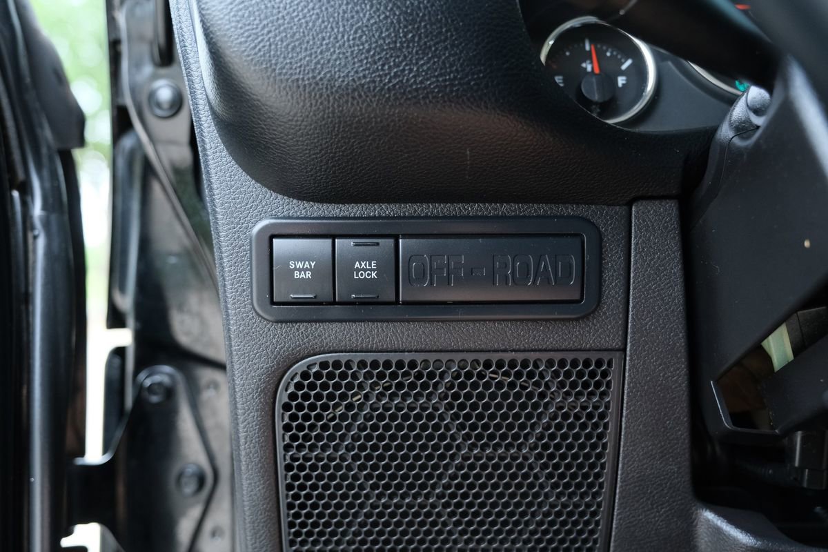Used 2014 Jeep Wrangler Unlimited Rubicon w/ Connectivity Group AWD/4WD image 47