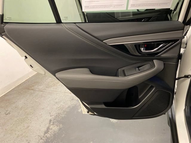 Used 2025 Subaru Outback Onyx Edition AWD/4WD image 16