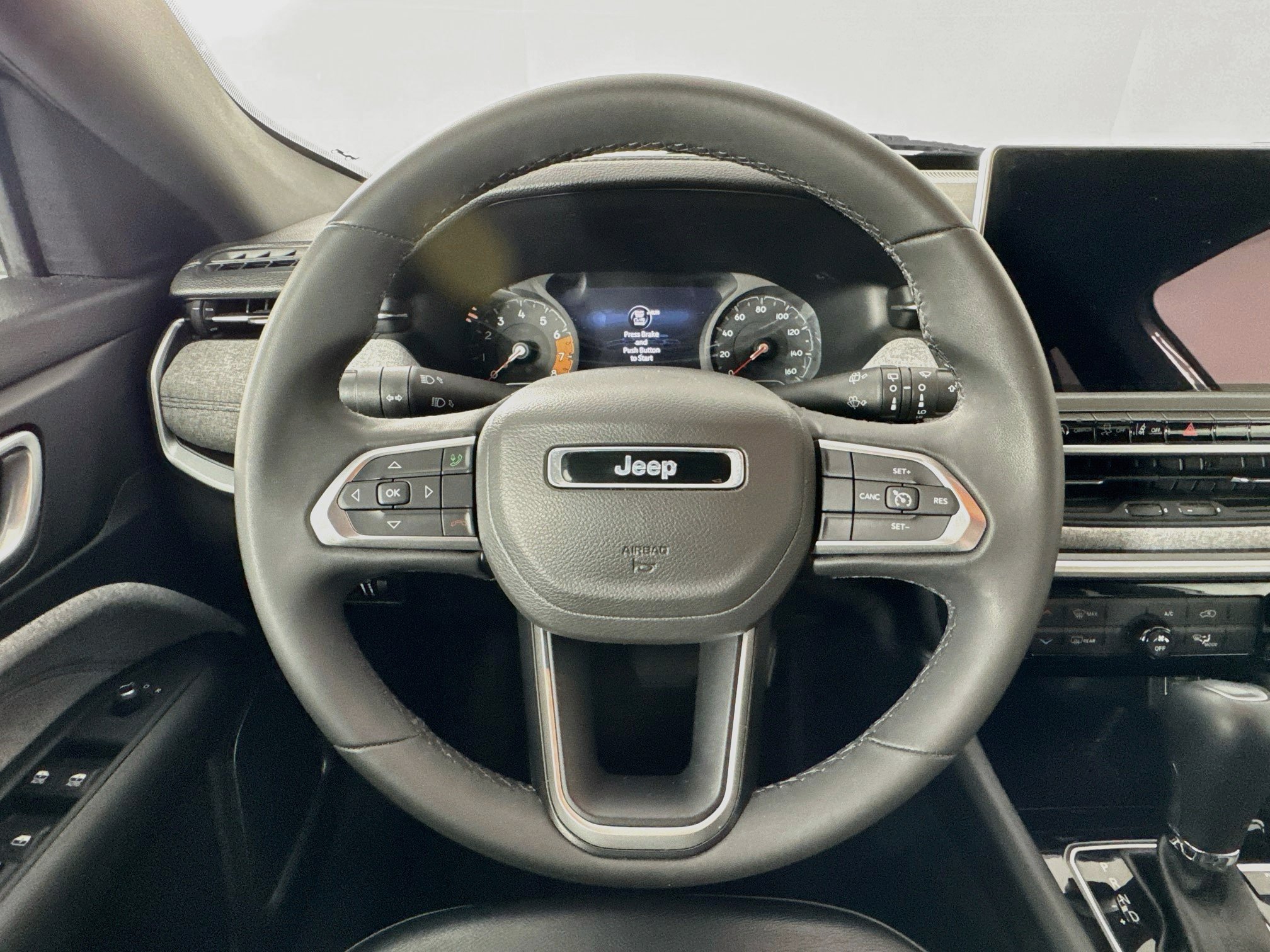 Used 2023 Jeep Compass Latitude AWD/4WD image 11