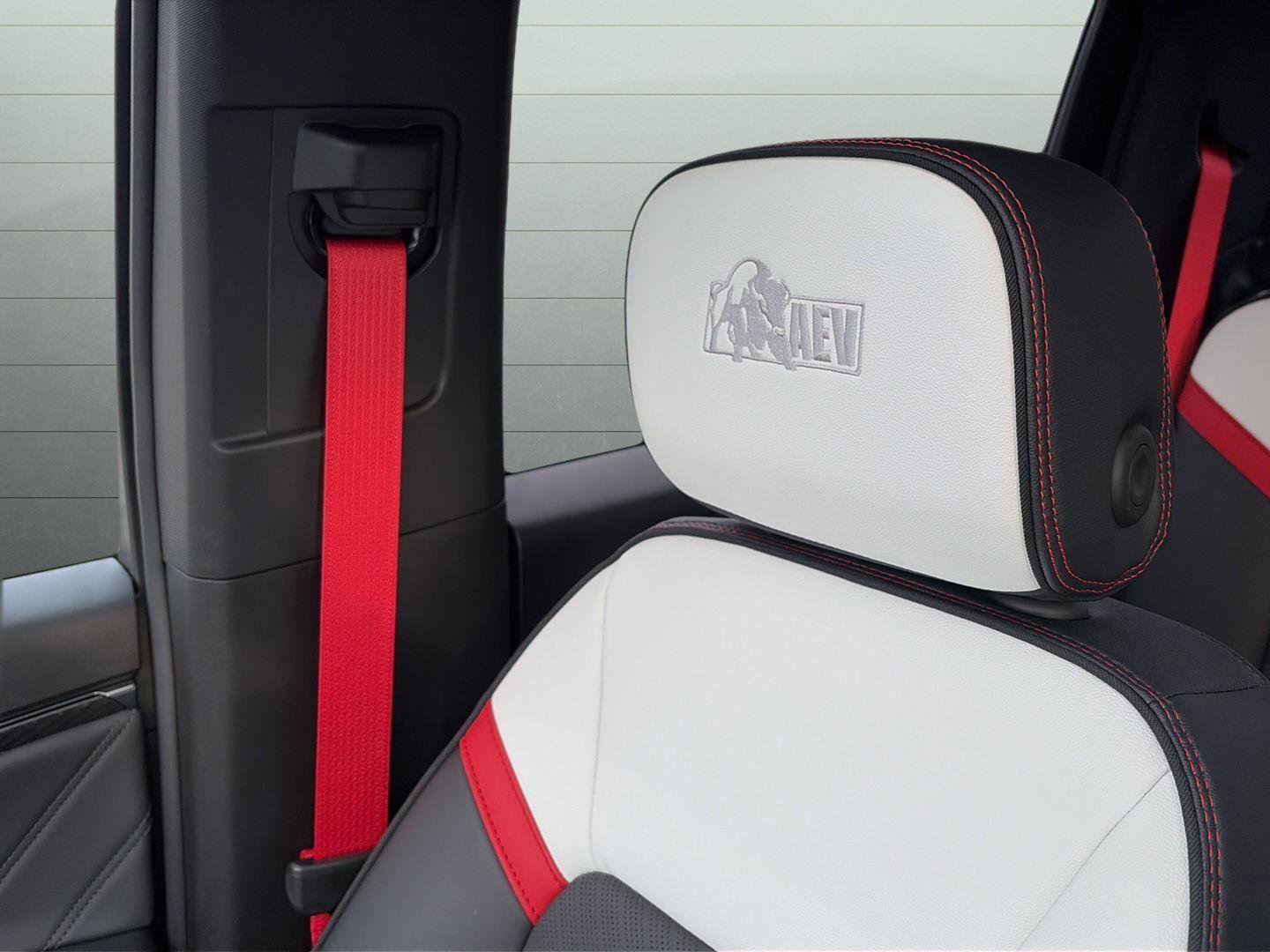 New 2025 GMC Canyon AT4 w/ AT4X AEV Edition image 28