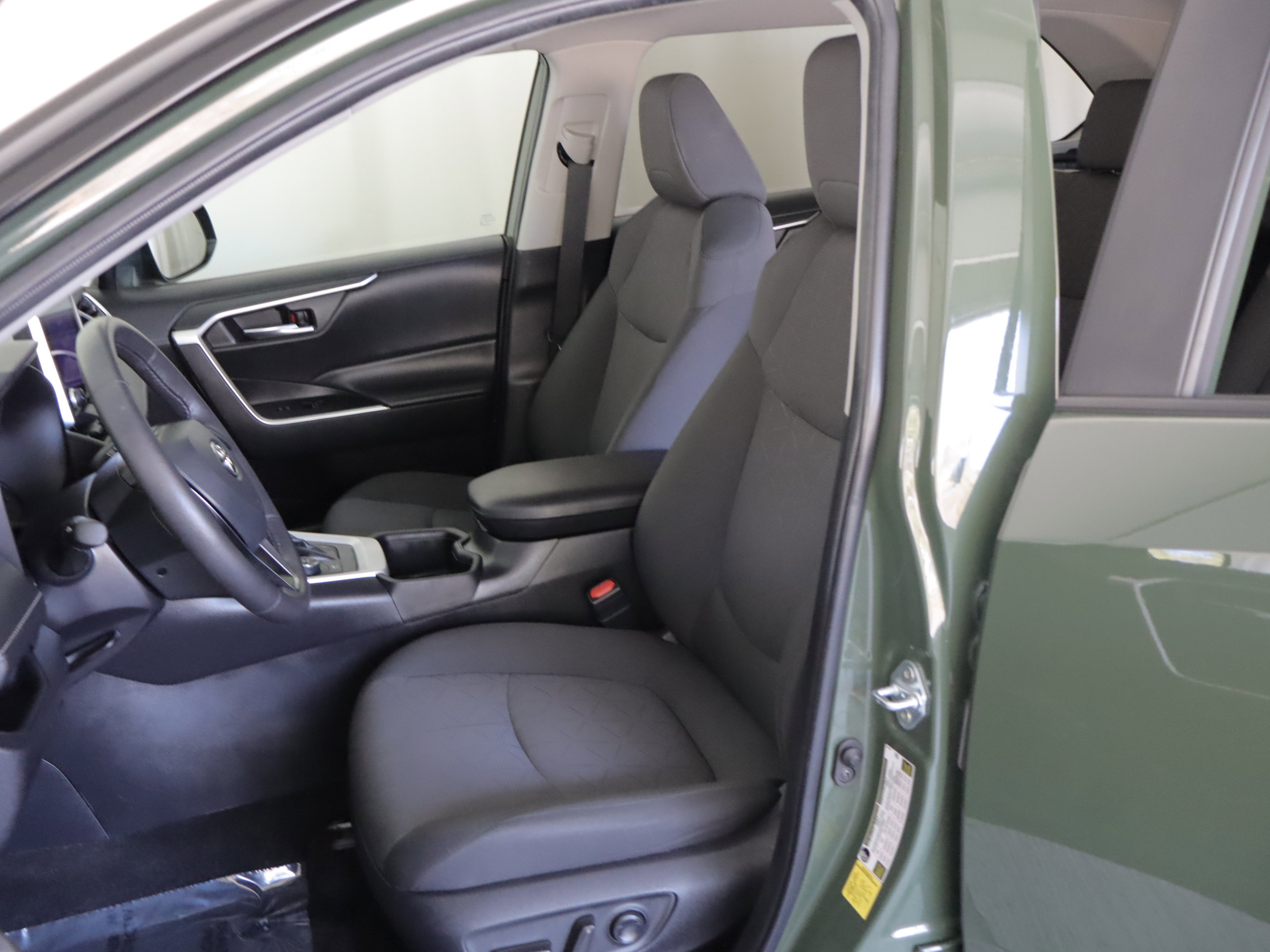 Used 2024 Toyota RAV4 AWD Hybrid w/ Weather Package image 7