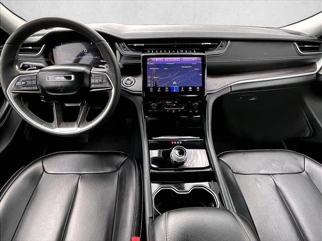 Used 2023 Jeep Grand Cherokee Limited RWD image 16
