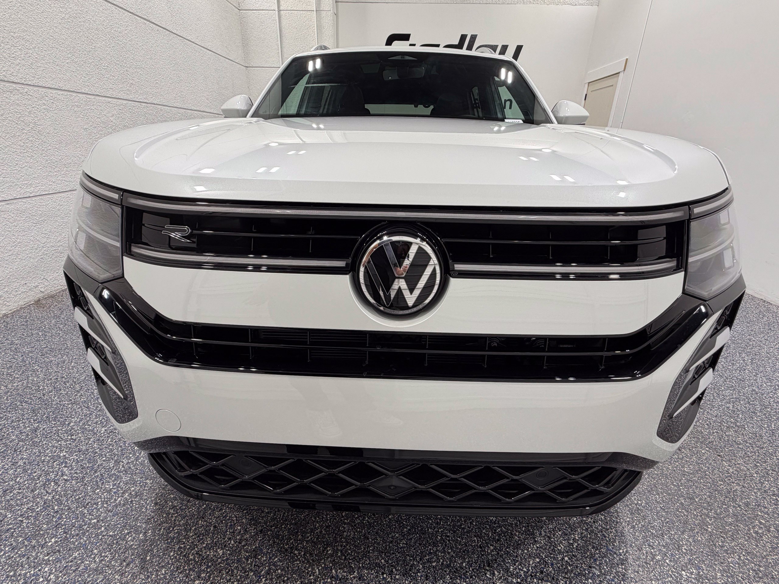 New 2027 Volkswagen Atlas SEL Premium R-Line AWD/4WD image 13
