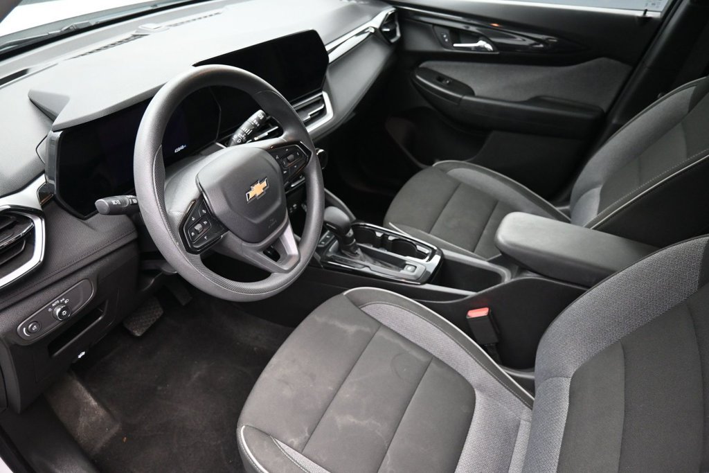 Used 2025 Chevrolet TrailBlazer LT FWD image 21
