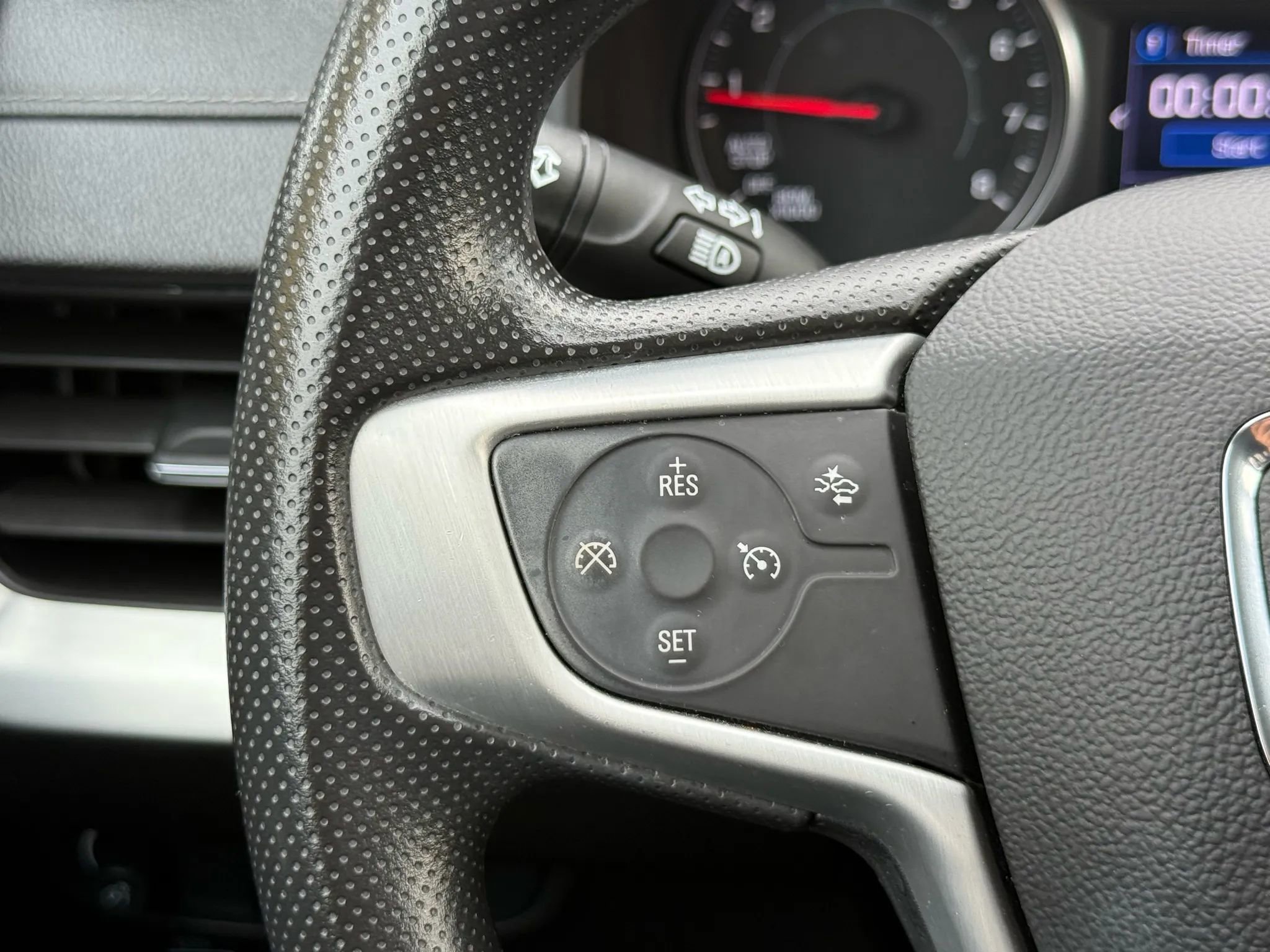 Used 2022 GMC Terrain SLE image 12