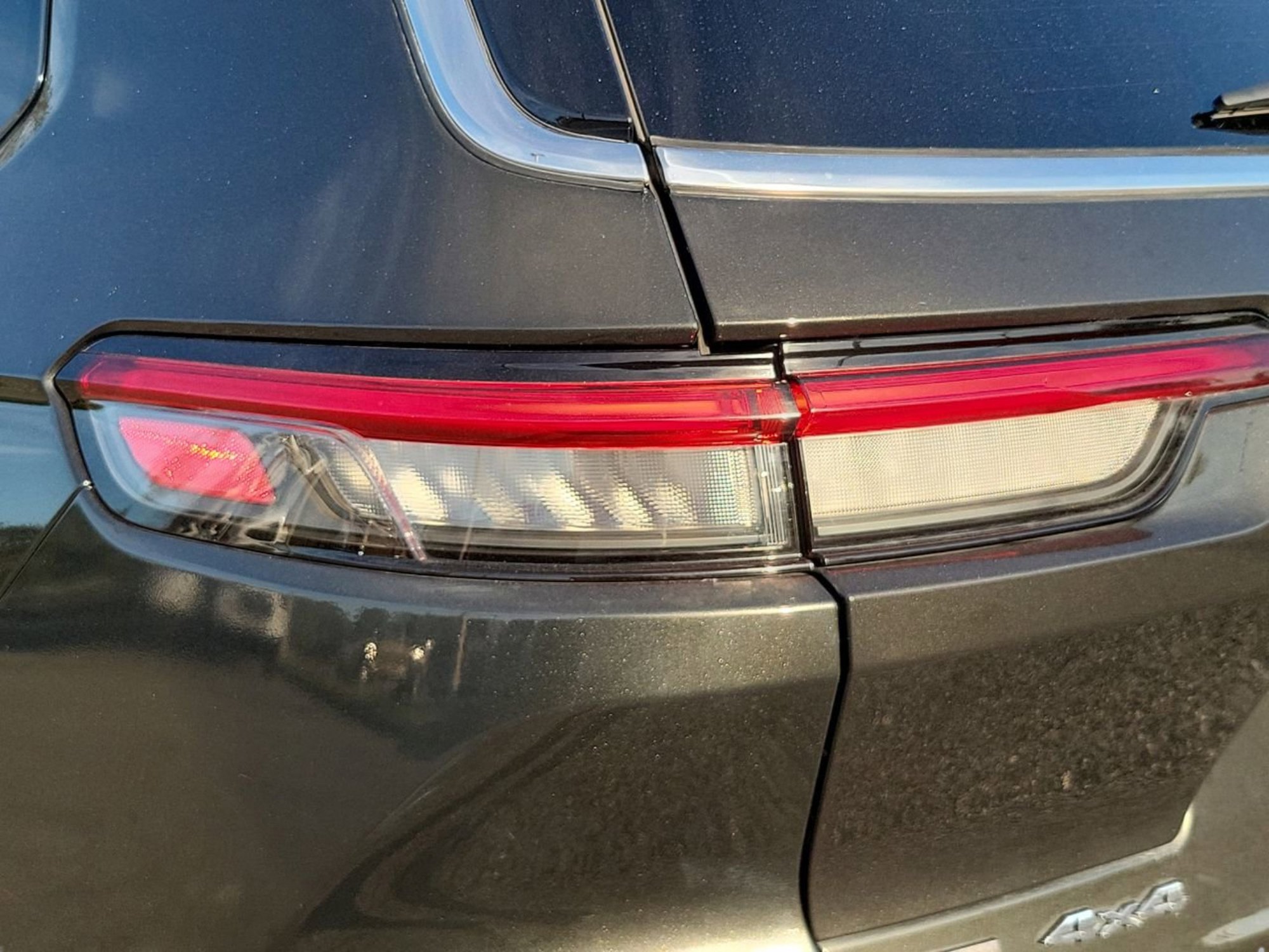 Used 2022 Jeep Grand Cherokee L Overland w/ Luxury Tech Group IV image 6