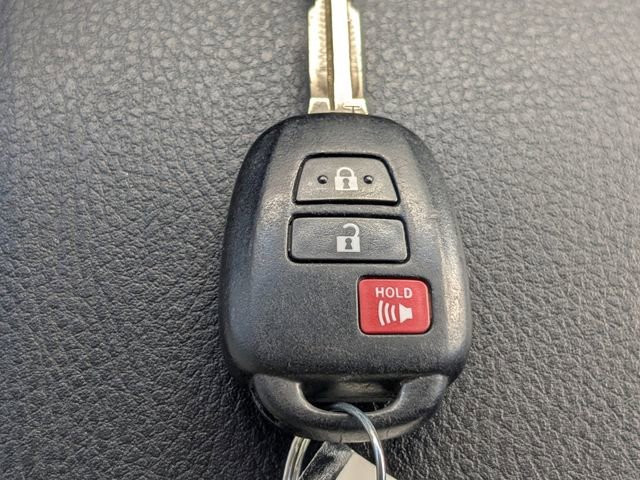 Used 2018 Toyota Tacoma SR5 image 30