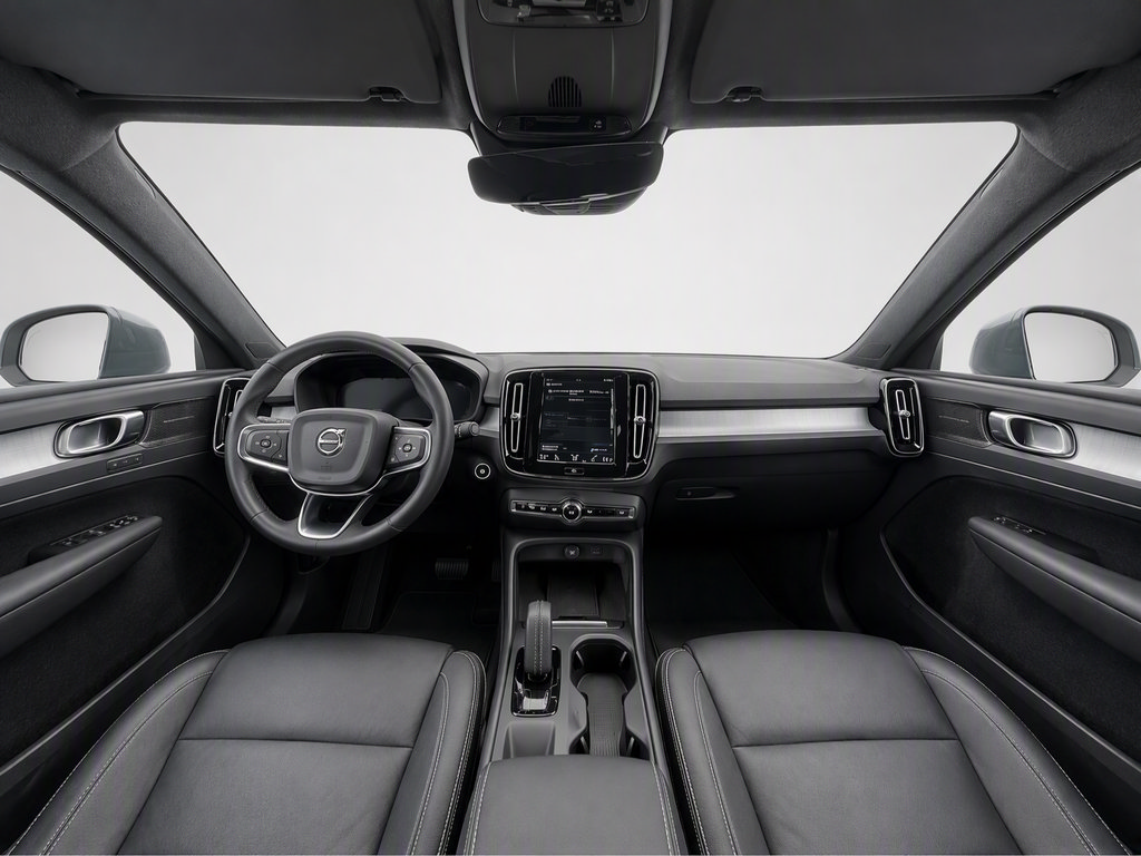 Used 2019 Volvo XC40 T5 Momentum AWD/4WD image 12