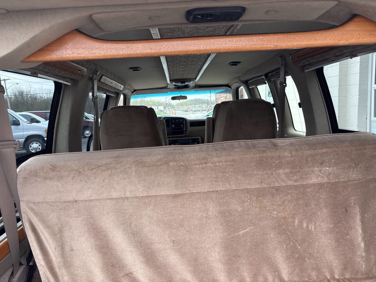 Used 2001 Chevrolet Express 1500 RWD image 11