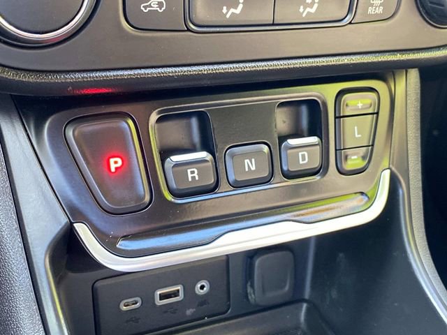 Used 2019 GMC Terrain SLE image 28