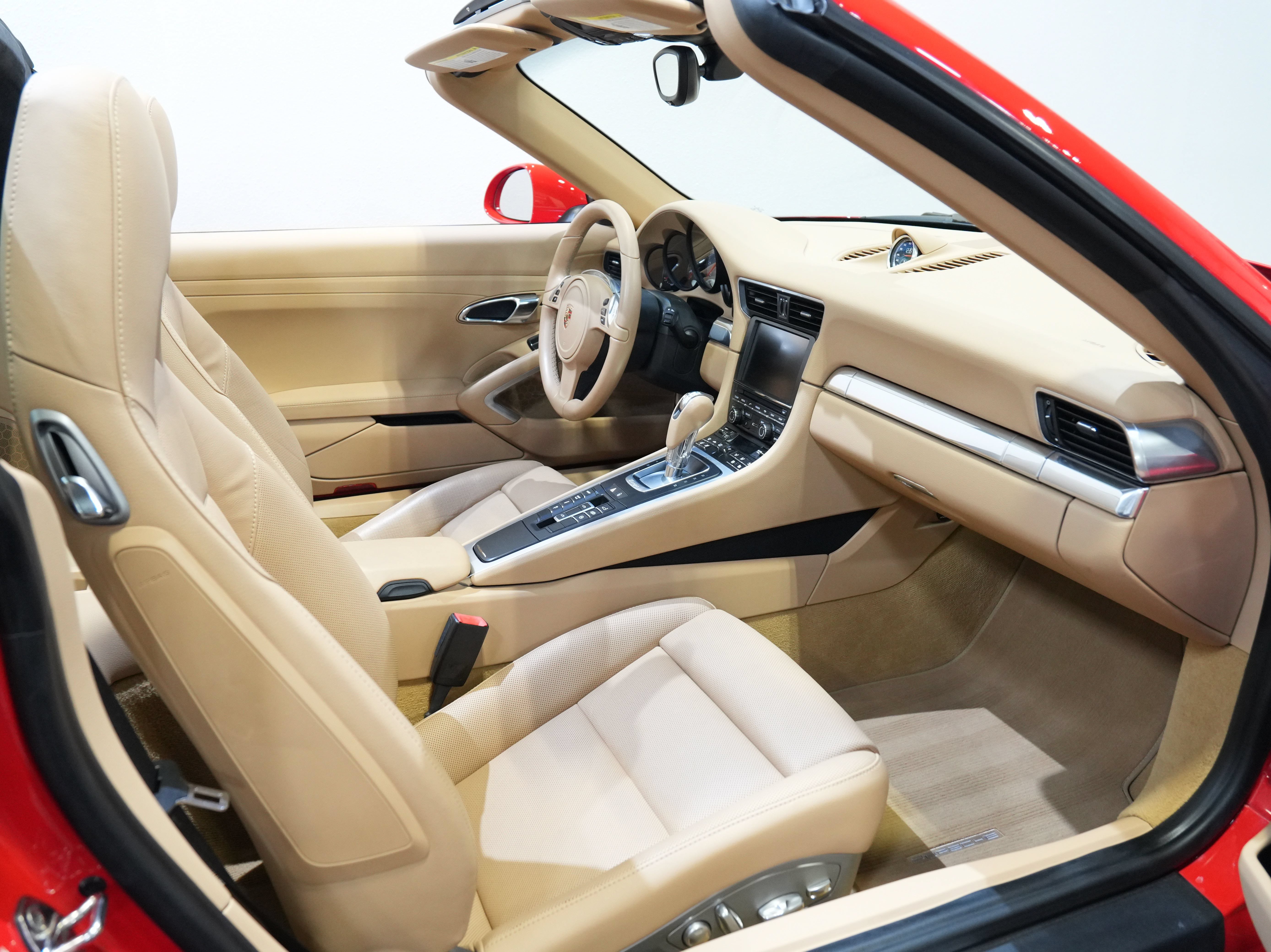 Used 2014 Porsche 911 Targa 4S AWD/4WD image 31