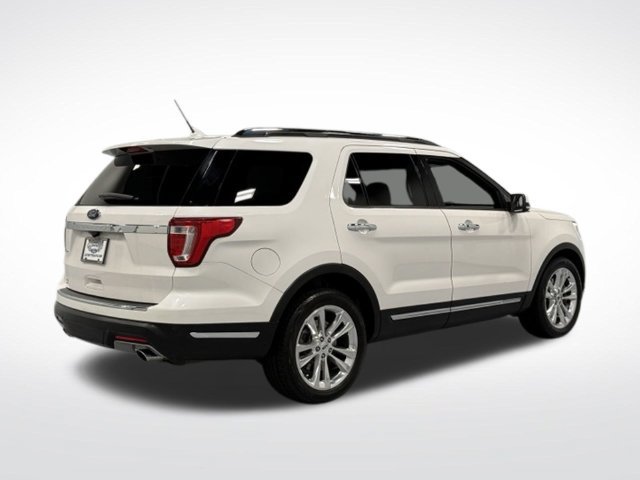 Used 2018 Ford Explorer Limited w/ Equipment Group 301A FWD image 8