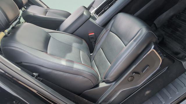 Used 2024 Ford F250 Lariat w/ Sport Appearance Package image 12