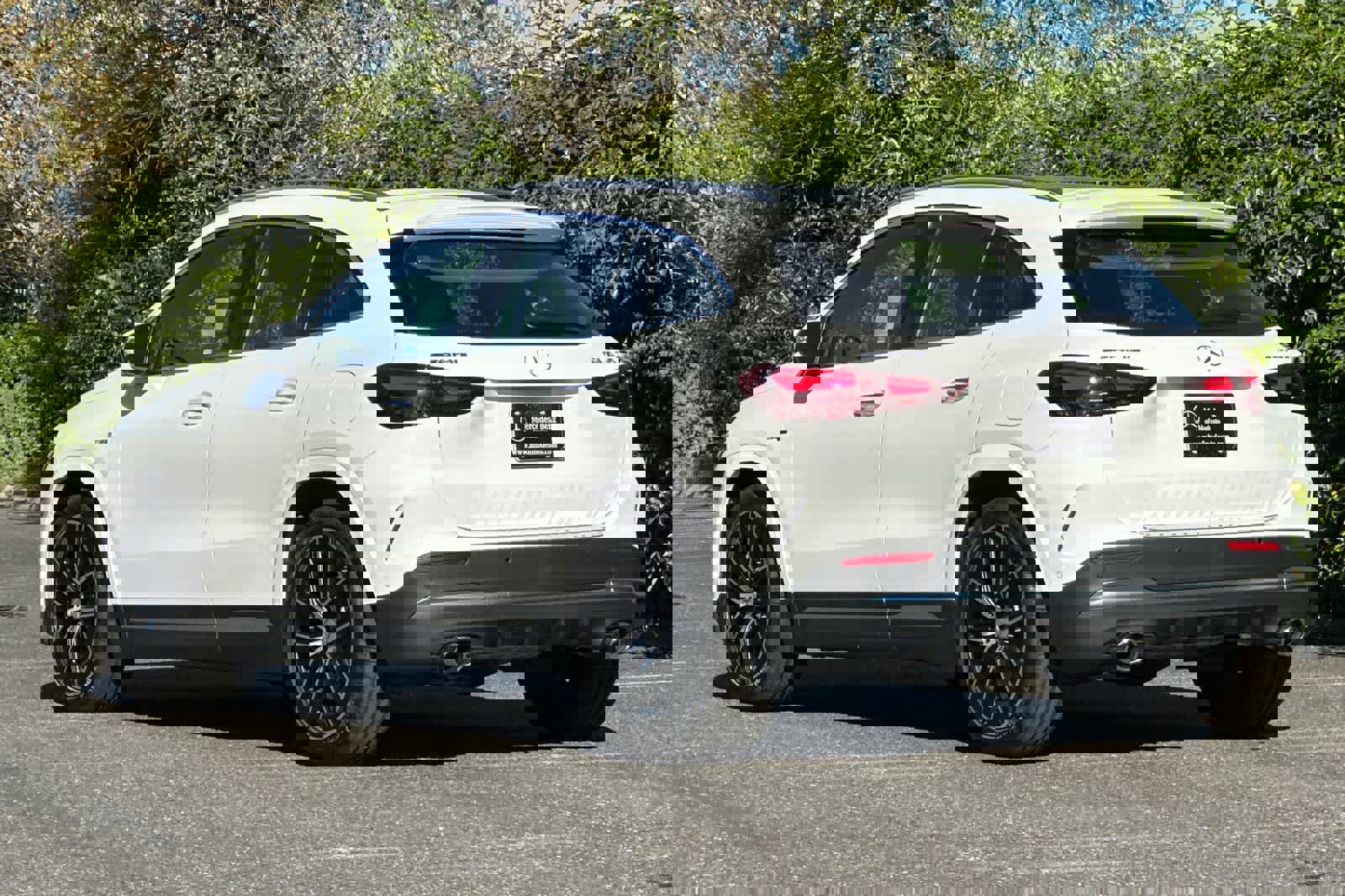 New 2026 Mercedes-Benz GLA 35 AMG 4MATIC image 5