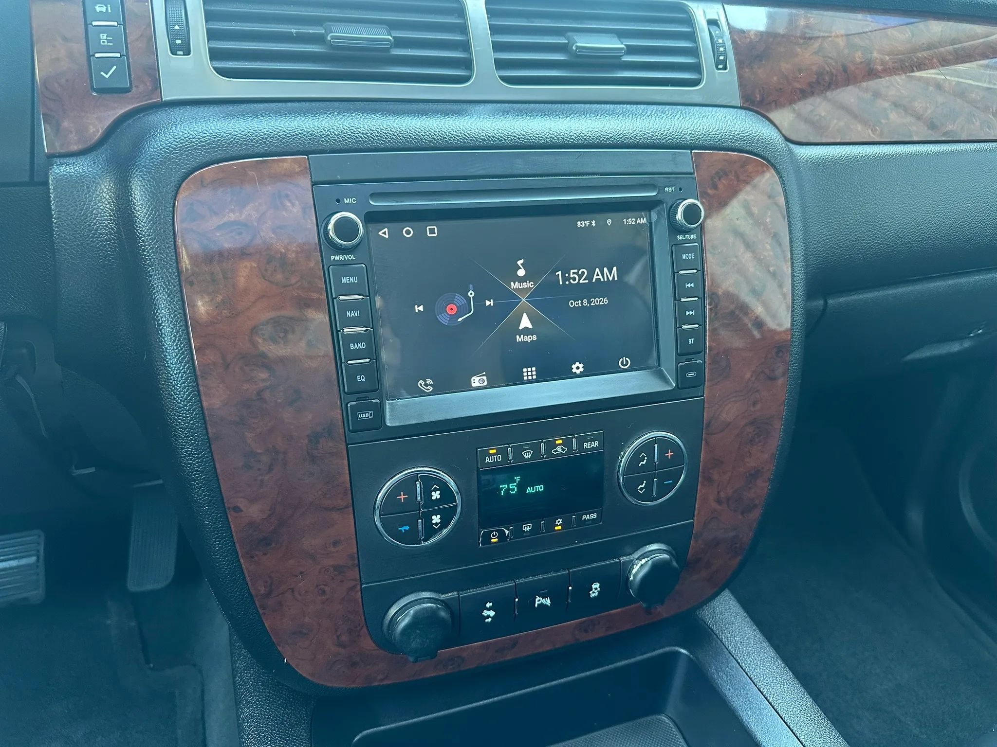 Used 2013 Chevrolet Tahoe LT w/ All-Star Edition AWD/4WD image 16
