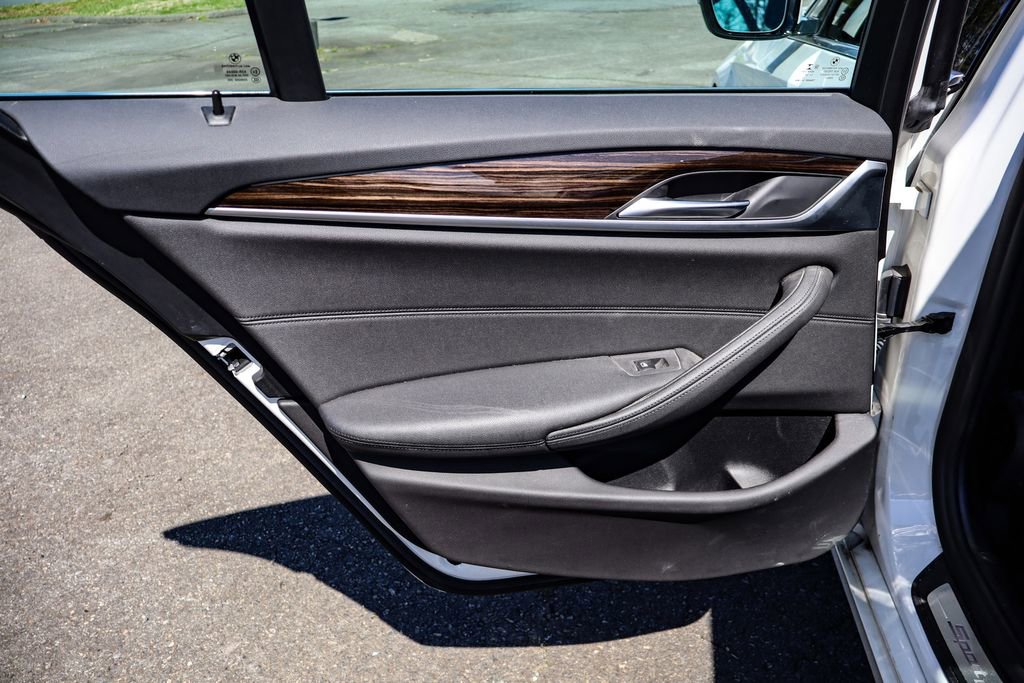 Used 2019 BMW 530i xDrive w/ Convenience Package image 39