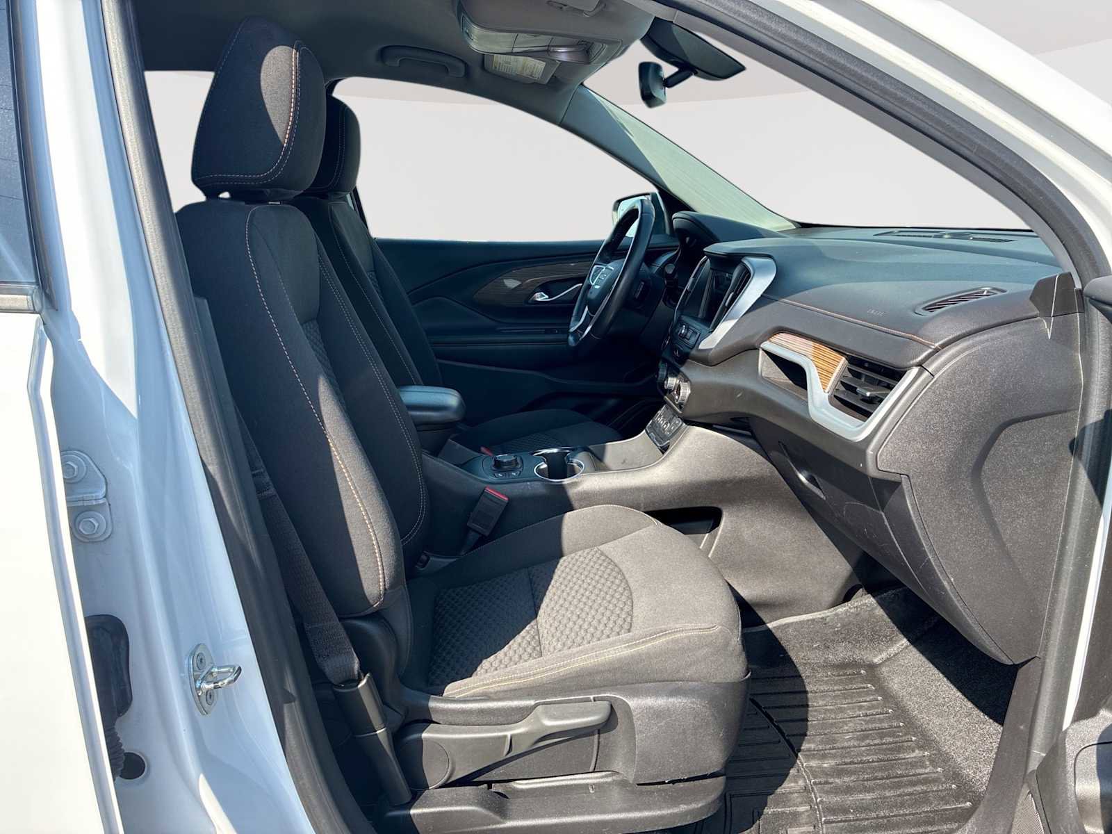 Certified 2018 GMC Terrain SLE image 27