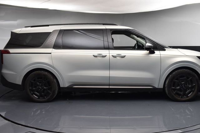 Certified 2025 Kia Carnival SX Prestige image 8