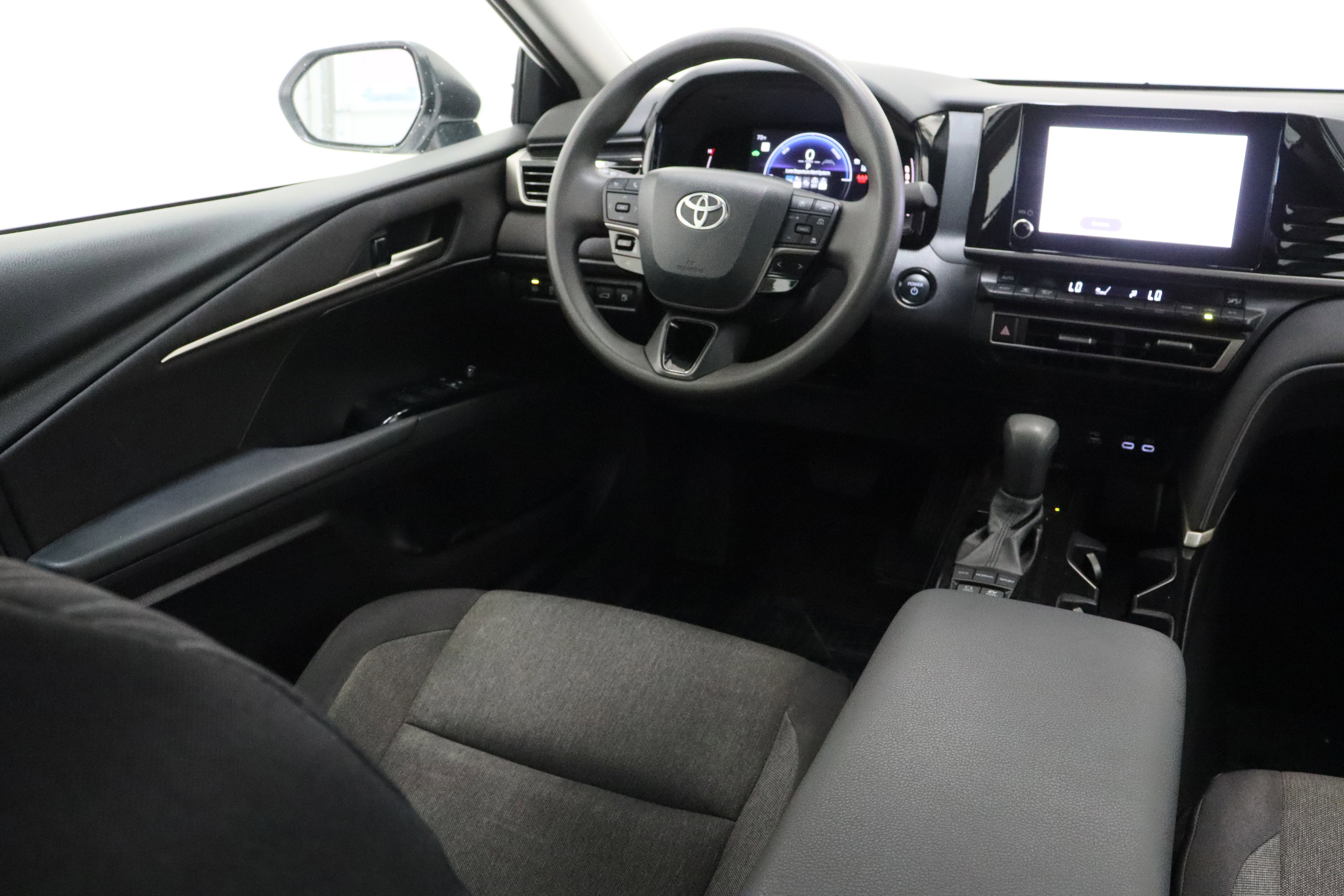 Certified 2025 Toyota Camry LE image 30