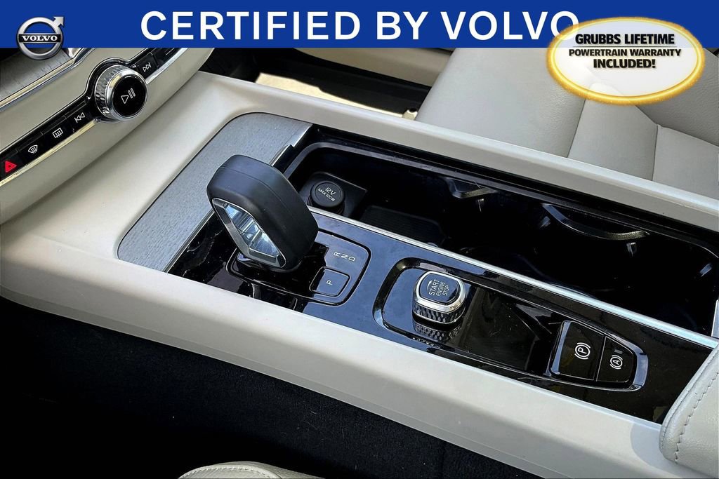 Certified 2024 Volvo XC60 B5 Plus w/ Protection Package Premier image 19