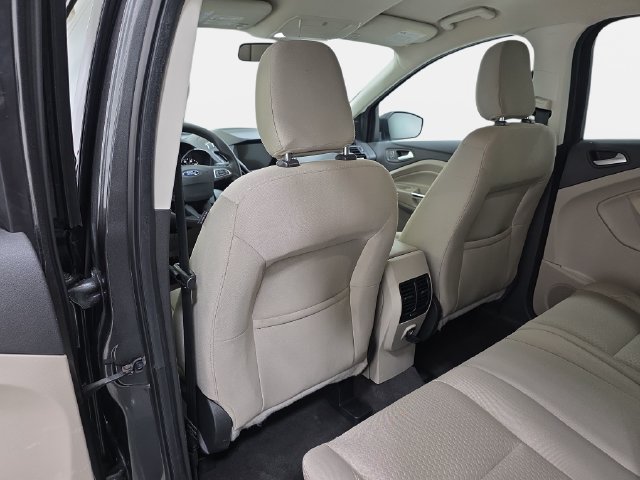 Used 2019 Ford Escape SE FWD image 12