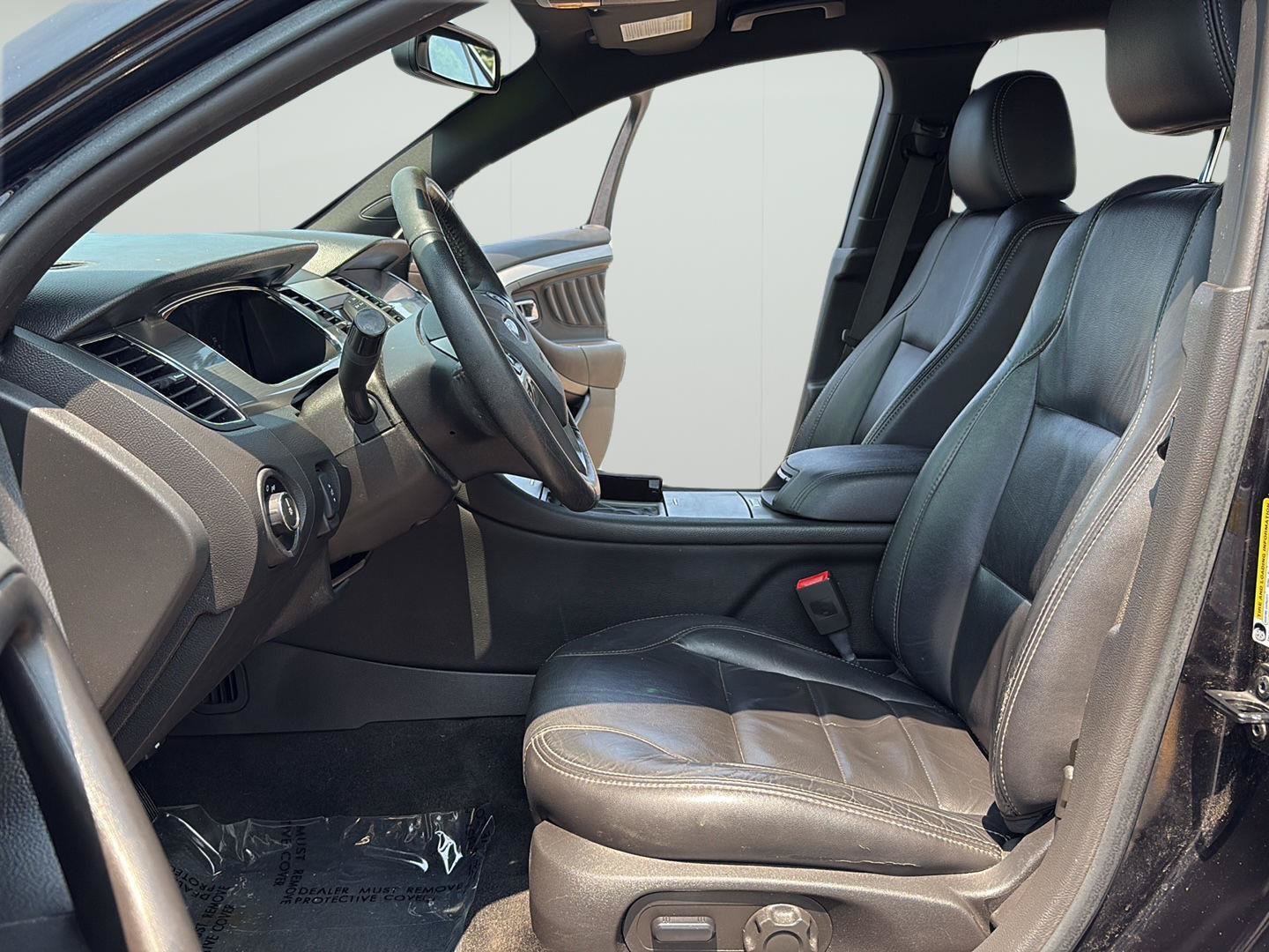 Used 2016 Ford Taurus SEL FWD image 19