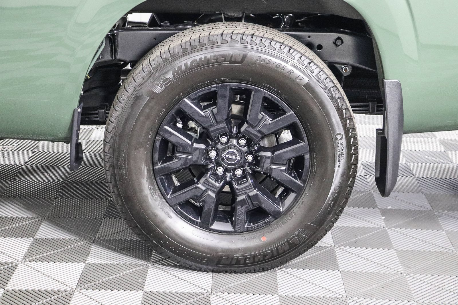 New 2027 Nissan Frontier SV w/ Tow Package RWD image 12