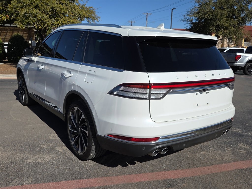 Certified 2022 Lincoln Aviator Reserve w/ Equipment Group 201A image 3