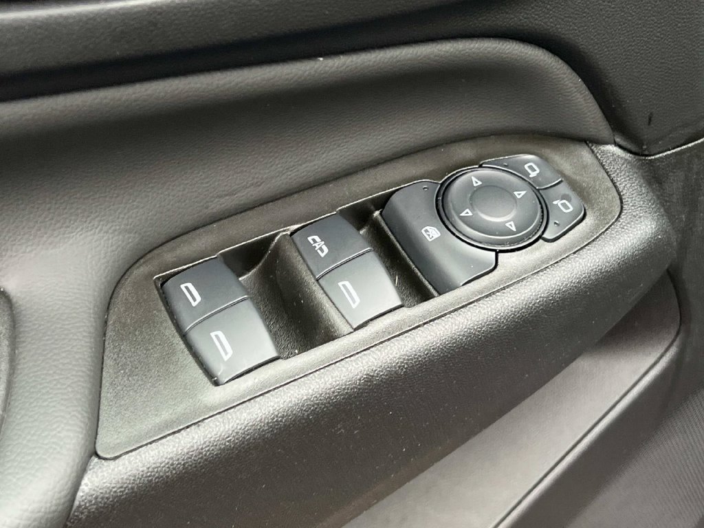 Used 2024 Chevrolet Equinox LT FWD image 14