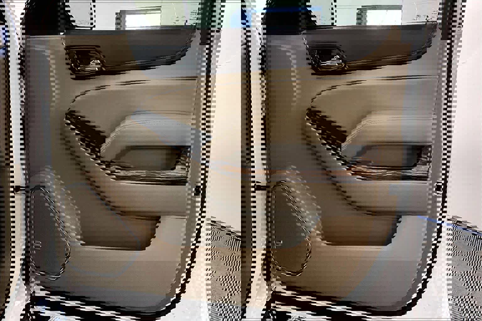 Used 2016 GMC Yukon SLT image 22