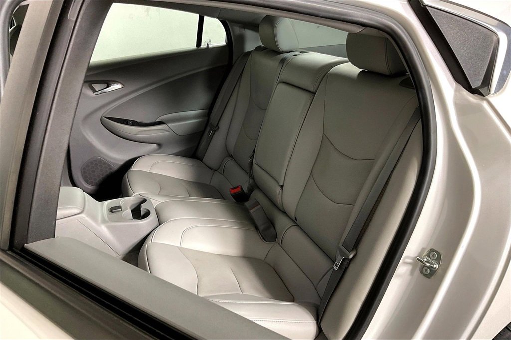 Used 2018 Chevrolet Volt LT w/ Comfort Package image 25